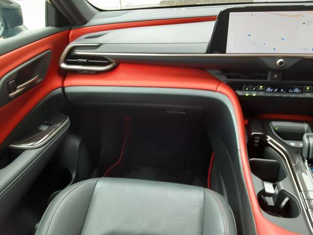 Toyota Crown Sport 8