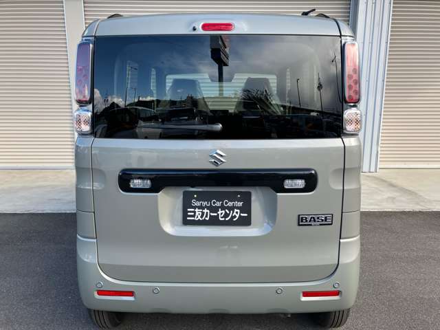Suzuki Spacia Base 11