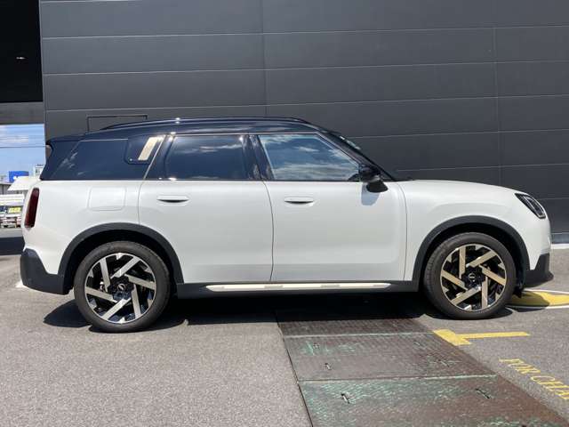 MINI Countryman 4