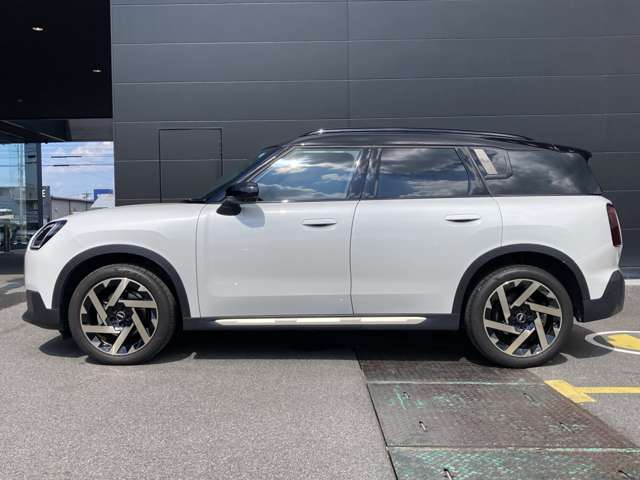 MINI Countryman 5