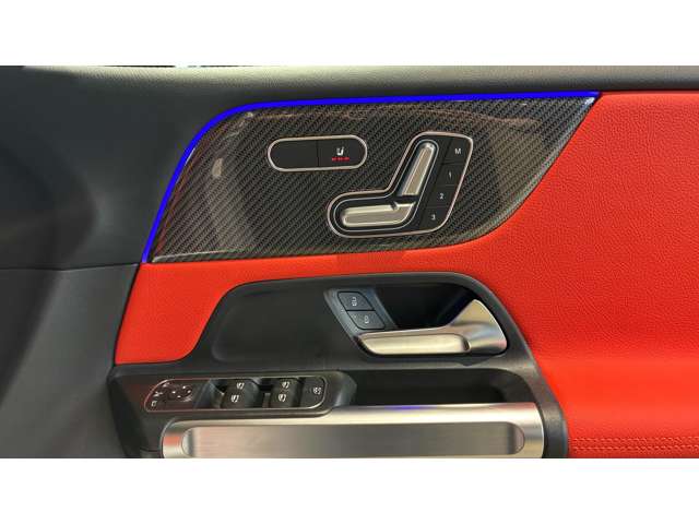 Mercedes-Benz GLB 12