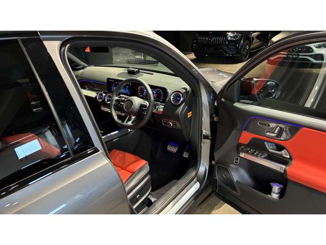 Mercedes-Benz GLB 10