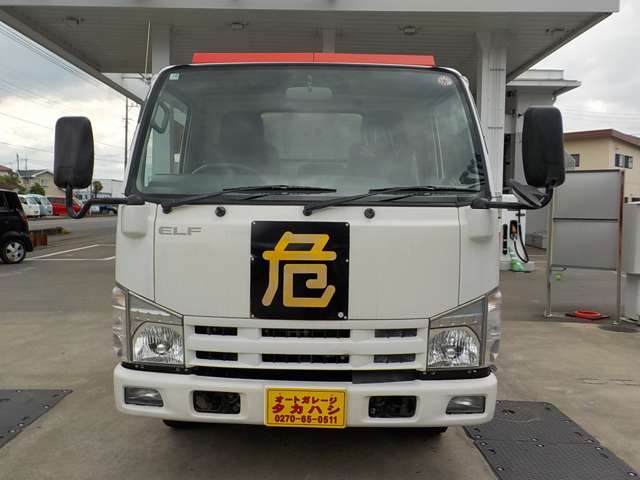 Isuzu Elf 8