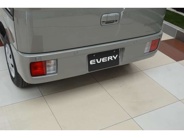 Suzuki Every 12
