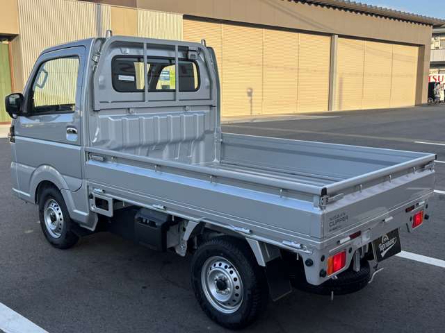 Nissan Clipper Truck 4