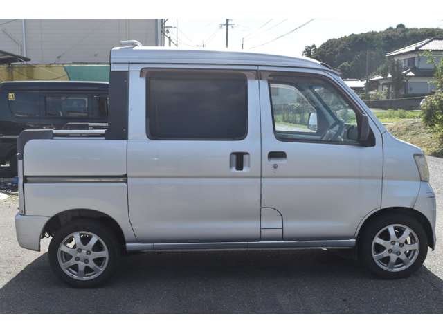 Daihatsu Hijet Deck Van 11