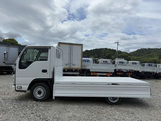 Isuzu Elf 11