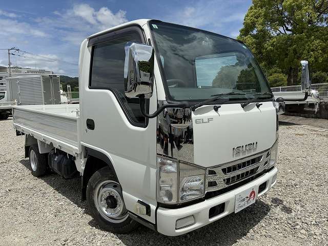 Isuzu Elf 3
