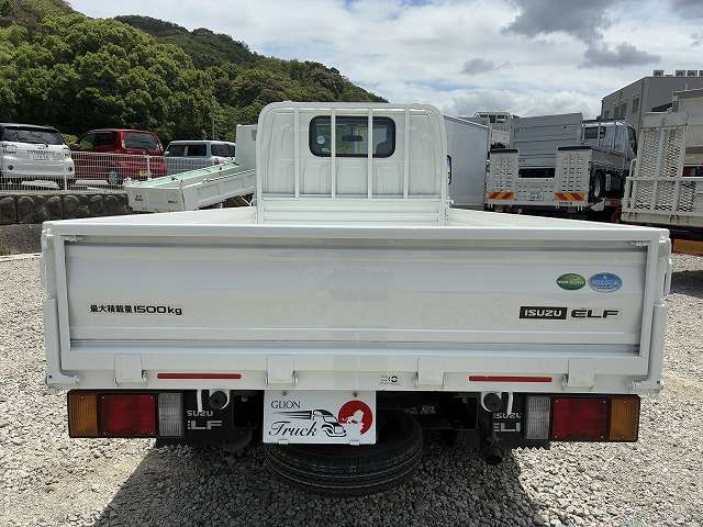 Isuzu Elf 7