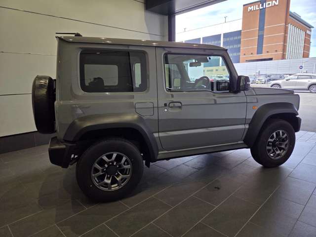 Suzuki Jimny Sierra 4