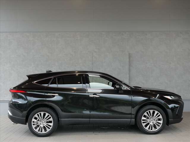 Toyota Harrier 9