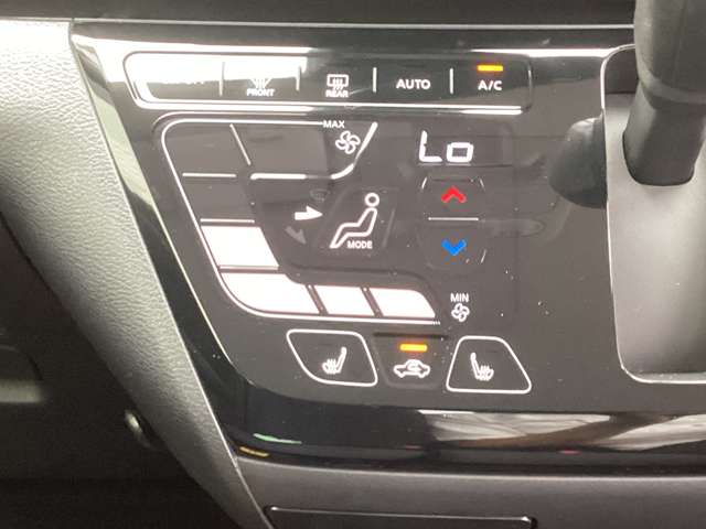 Mitsubishi eK X 9