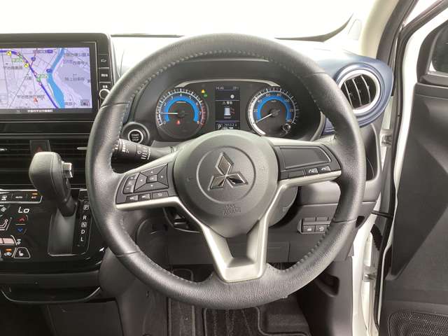 Mitsubishi eK X 10