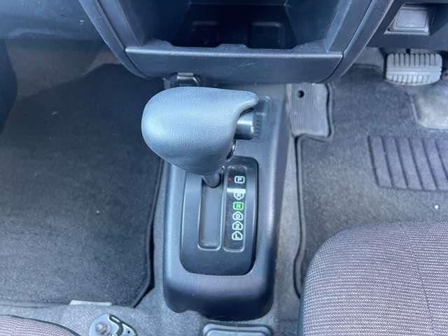 Mitsubishi Pajero Mini 8