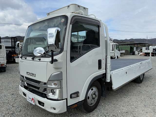Isuzu Elf 8