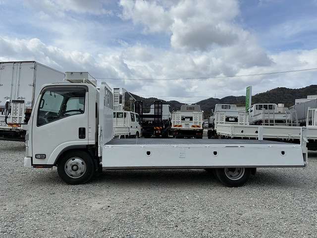 Isuzu Elf 10