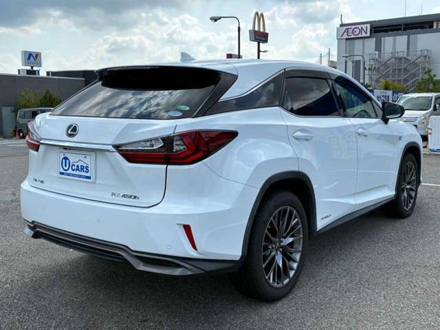 Lexus RX 9