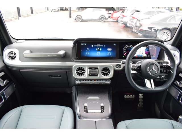 Mercedes-Benz G-Class 3