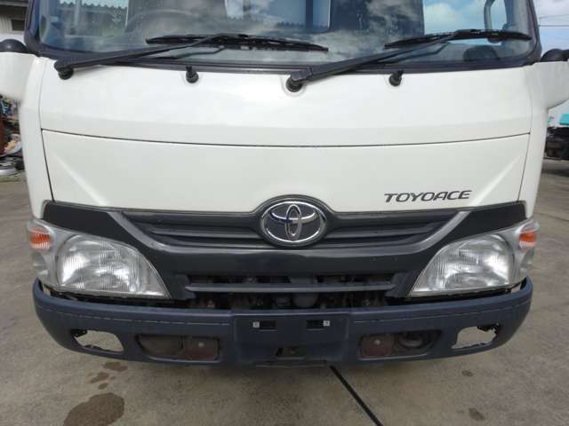 Toyota Toyoace 4