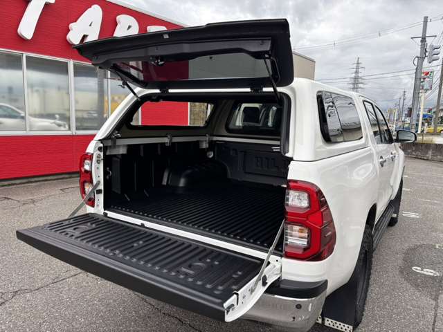Toyota Hilux 11