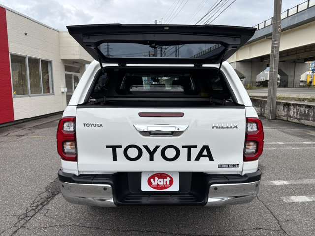 Toyota Hilux 12