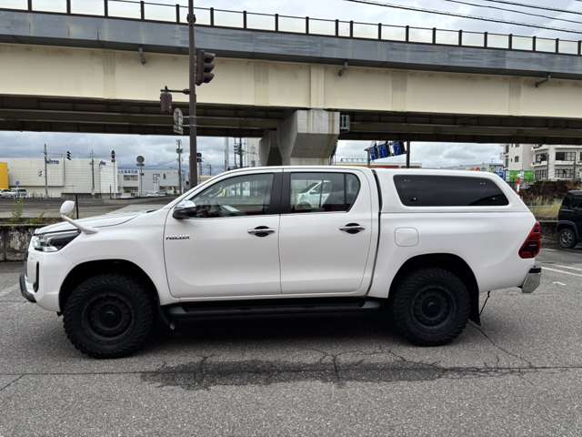 Toyota Hilux 6