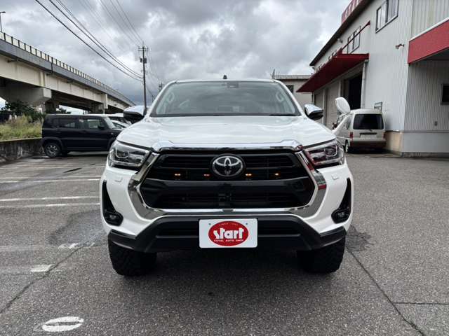 Toyota Hilux 8