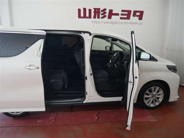 Toyota Alphard 5