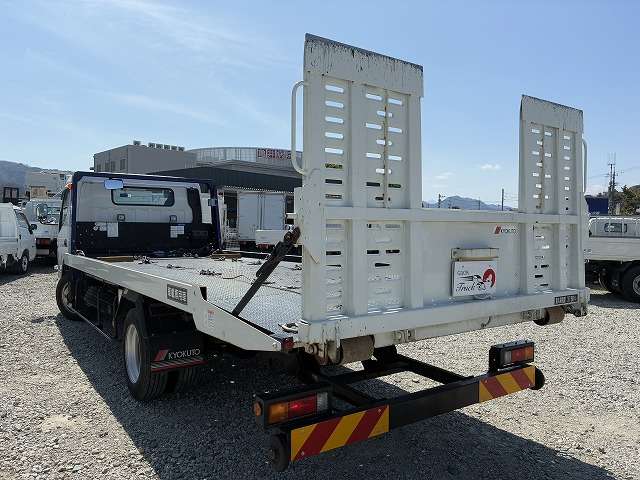 Mitsubishi Fuso Canter 6