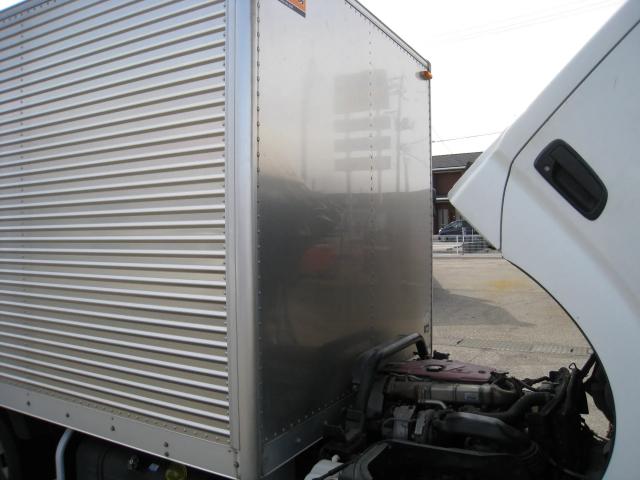Hino Dutro 6