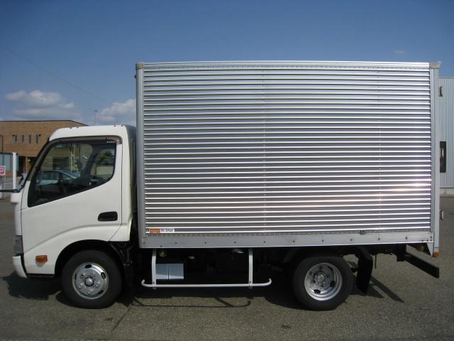 Hino Dutro 7