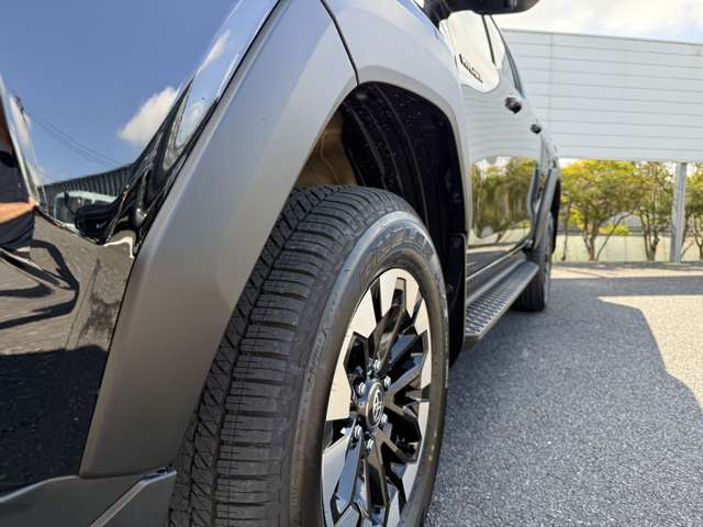 Toyota Hilux 9