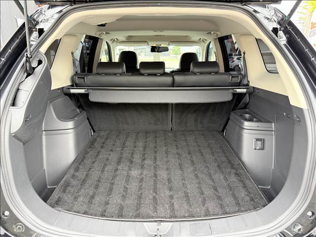 Mitsubishi Outlander PHEV 11