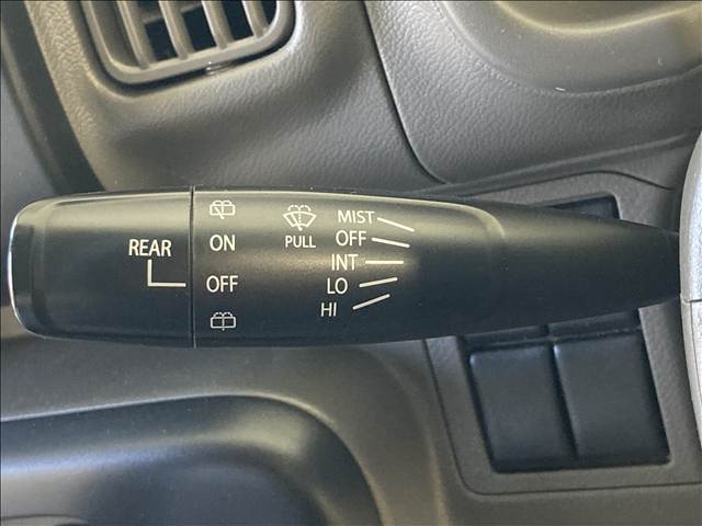 Nissan NV100 Clipper 12