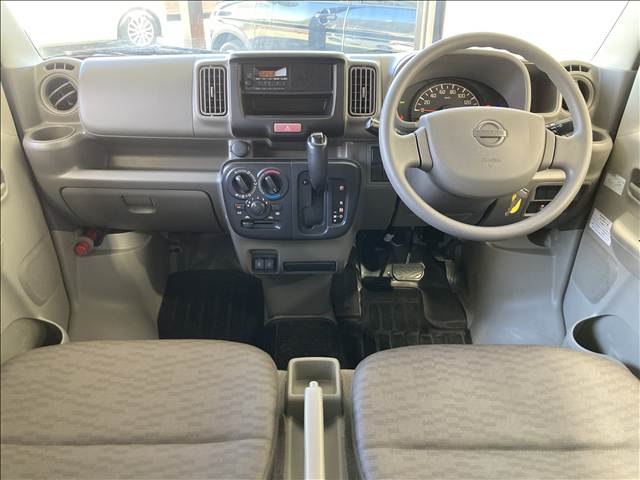 Nissan NV100 Clipper 3