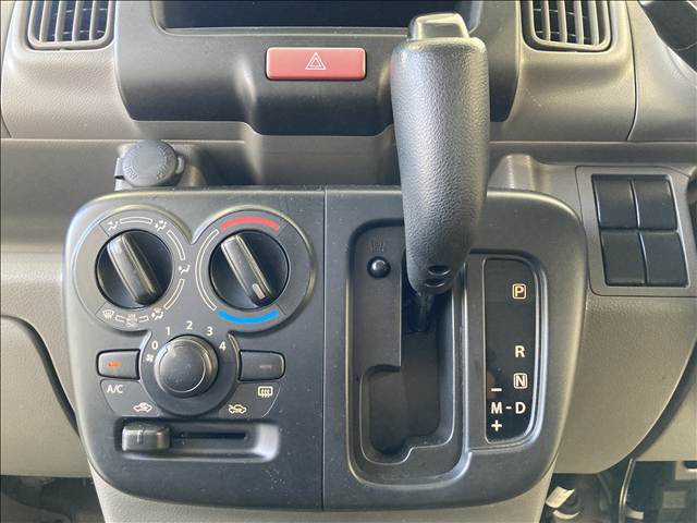 Nissan NV100 Clipper 7