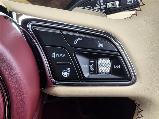 Bentley Bentayga 10