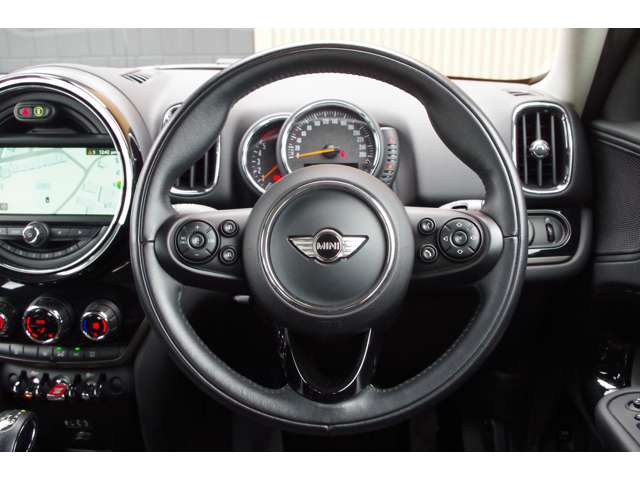 MINI Crossover 6