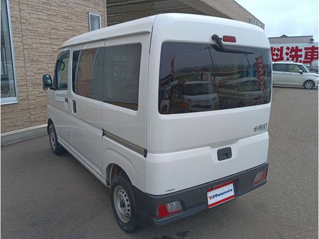 Daihatsu Hijet Cargo 7