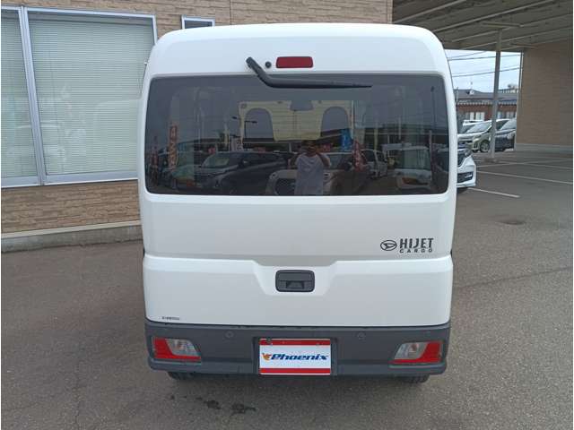 Daihatsu Hijet Cargo 8