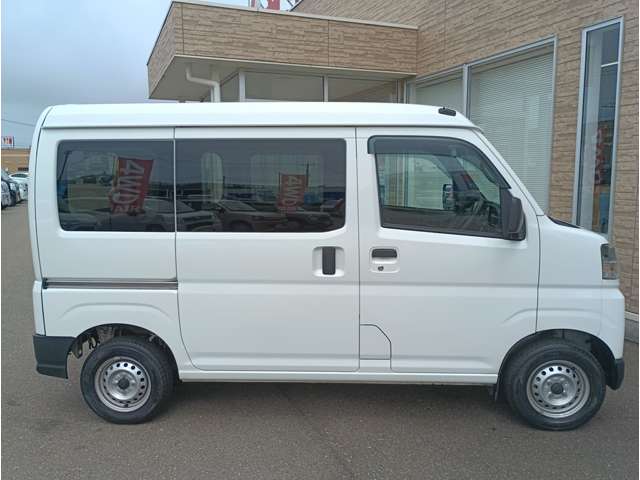 Daihatsu Hijet Cargo 9