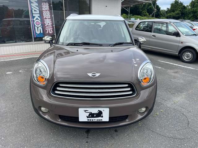 MINI Crossover 8
