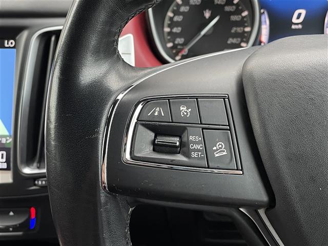 Maserati Levante 12