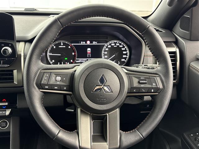 Mitsubishi Triton 9