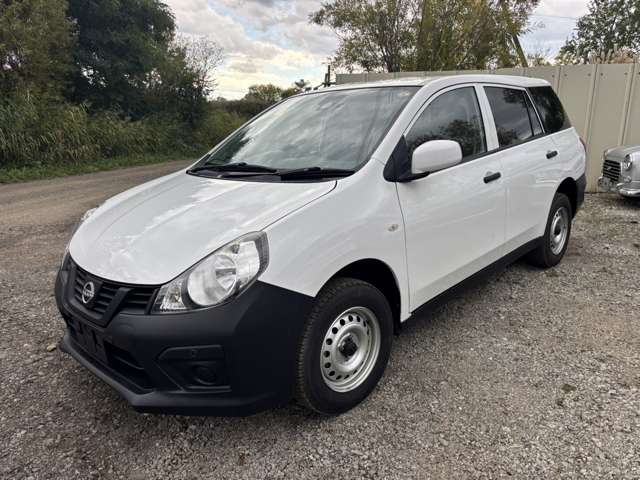 Nissan AD 2