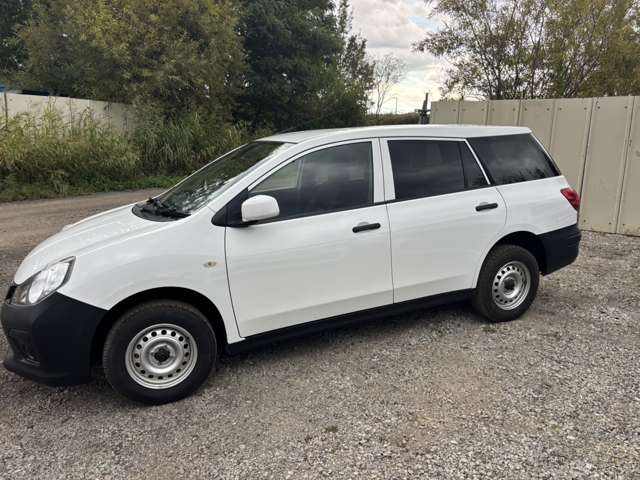 Nissan AD 4