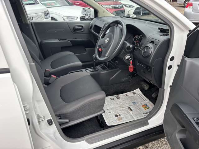 Nissan AD 10
