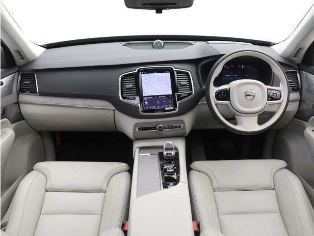 Volvo XC90 4