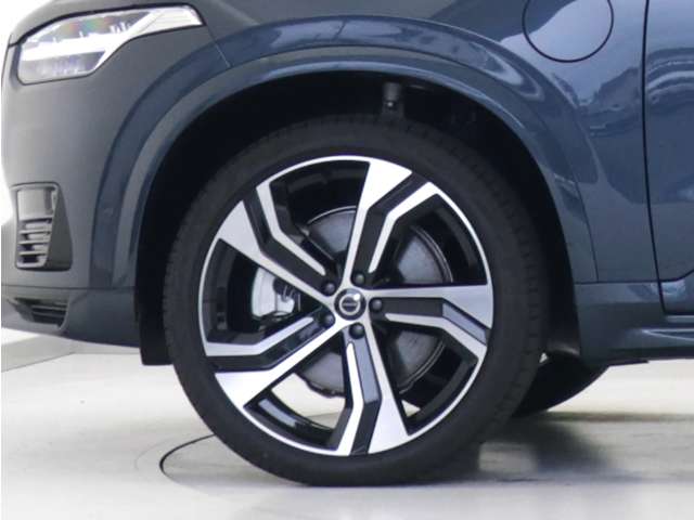 Volvo XC90 10