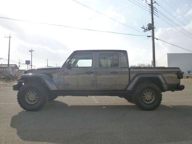 Jeep Gladiator 10
